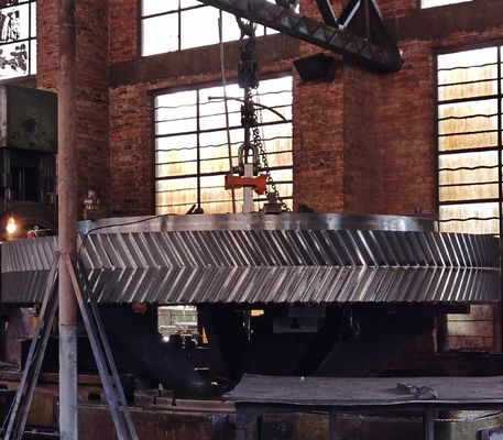 ISO 8-9 درجة الدقة العجلات العضوية العضوية قابلة للتعديل زاوية الدوائر الهليكسي لتحقيق أداء مثالي